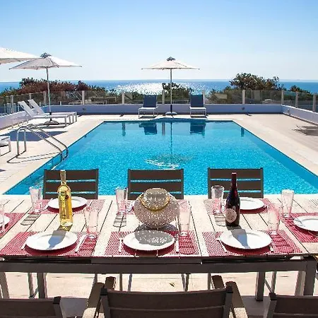 Aegean Horizon Beachfront מלון 4*