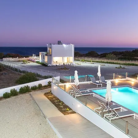 Aegean Horizon Beachfront מלון 4*