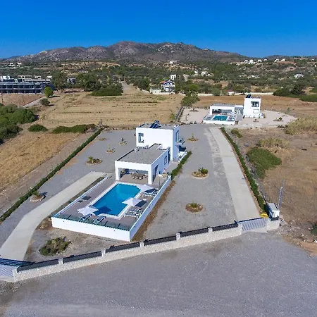 Aegean Horizon Beachfront 4* גנאדי